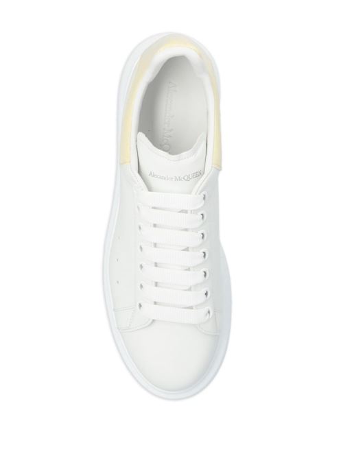 Sneakers oversize da donna. Alexander McQueen | 718233WIEEL8762